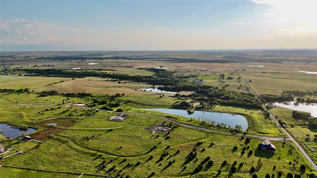 3 E 880 Road, Cashion, OK 73016