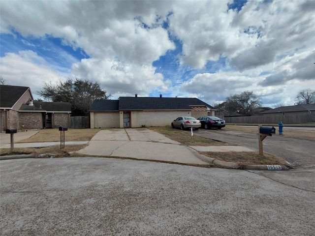 16511 Parkridge Court, Houston, TX 77053