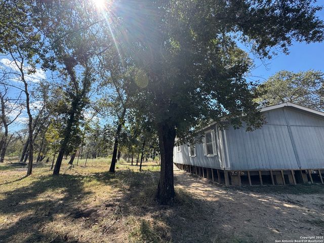 159 County Road 6768, Natalia, TX 78059