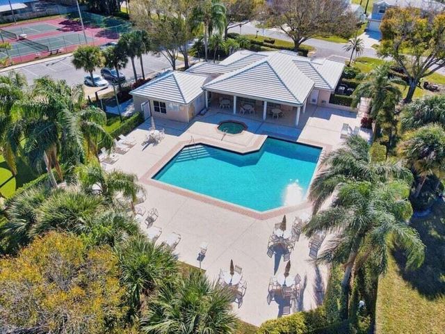 18174 SE Fairview Circle, Tequesta, FL 33469