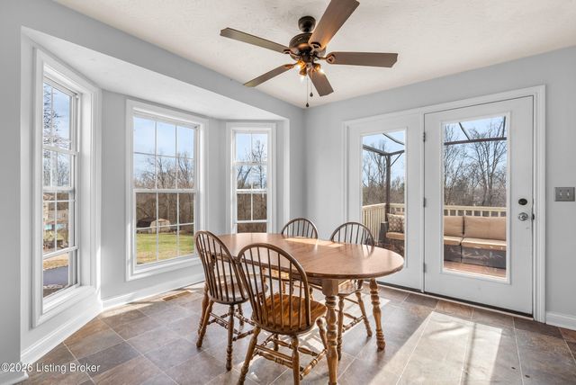 178 P J Ct, Taylorsville, KY 40071