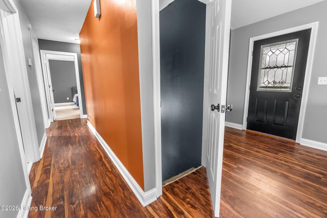 178 P J Ct, Taylorsville, KY 40071