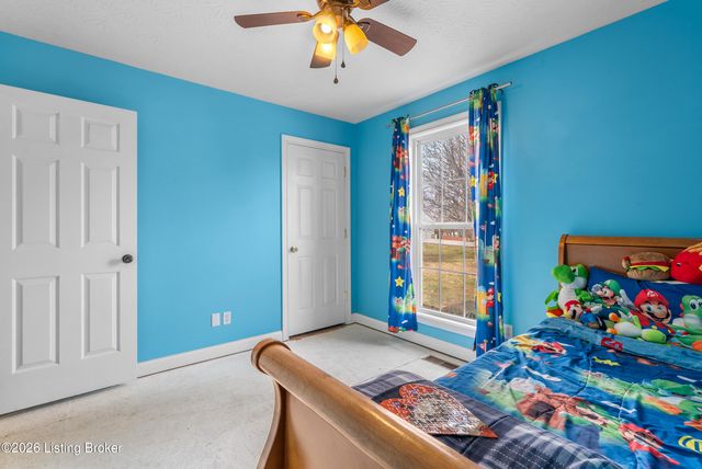 178 P J Ct, Taylorsville, KY 40071