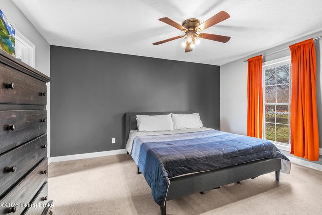 178 P J Ct, Taylorsville, KY 40071