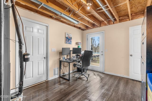 178 P J Ct, Taylorsville, KY 40071