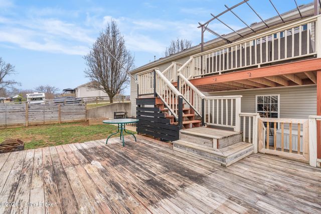 178 P J Ct, Taylorsville, KY 40071