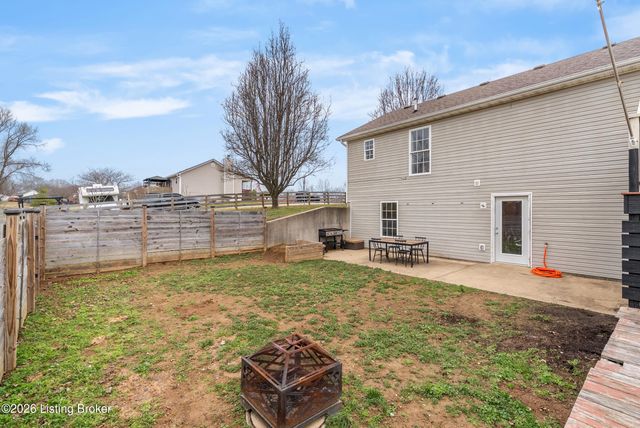 178 P J Ct, Taylorsville, KY 40071