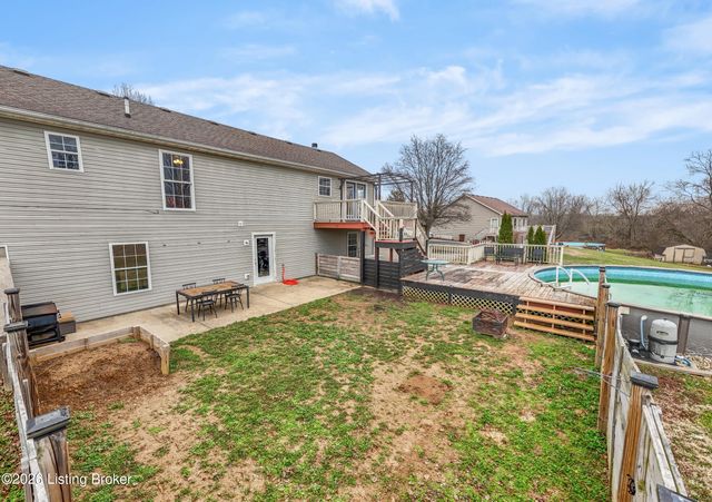 178 P J Ct, Taylorsville, KY 40071