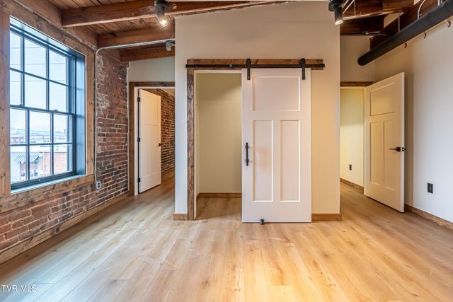 453 East Main Street 900, Kingsport, TN 37660