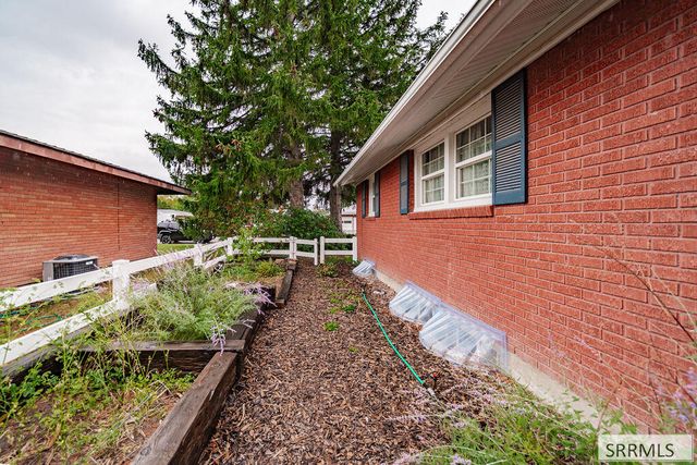 1131 Atlantic Street, Idaho Falls, ID 83404