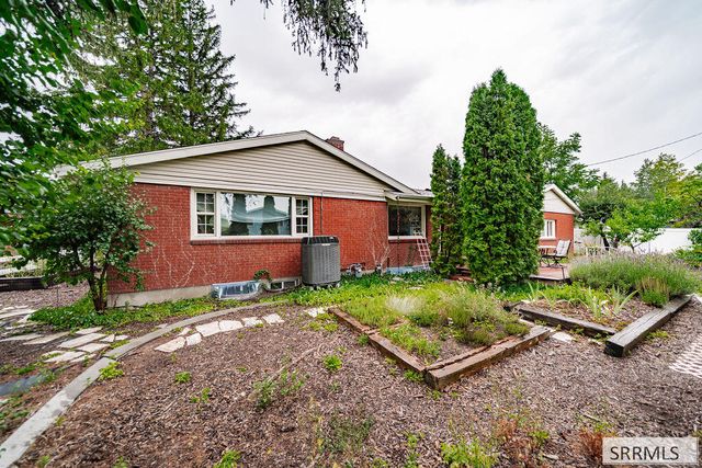 1131 Atlantic Street, Idaho Falls, ID 83404
