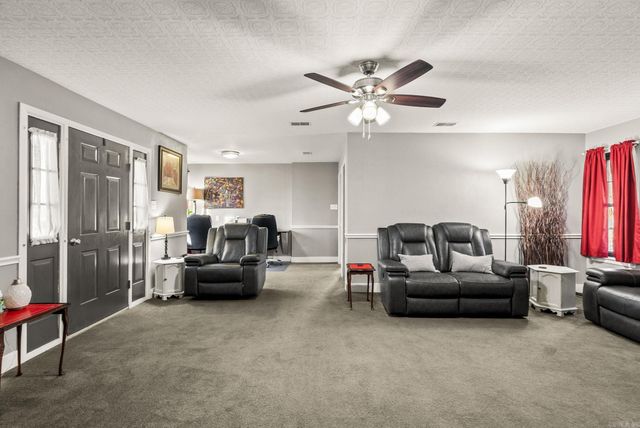 119 Middle Road, Conway, AR 72032