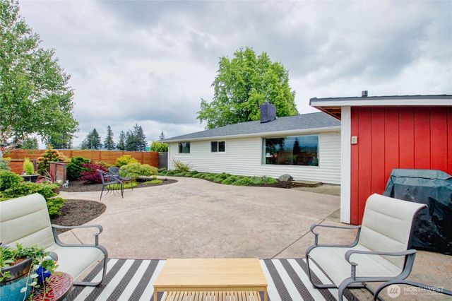 18579 Cook Road, Burlington, WA 98233