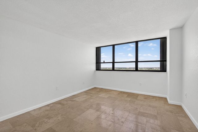 5600 N Flagler Drive 2703, West Palm Beach, FL 33407