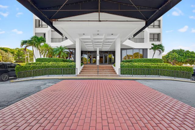 5600 N Flagler Drive 2703, West Palm Beach, FL 33407