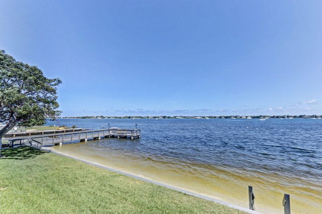 5600 N Flagler Drive 2703, West Palm Beach, FL 33407