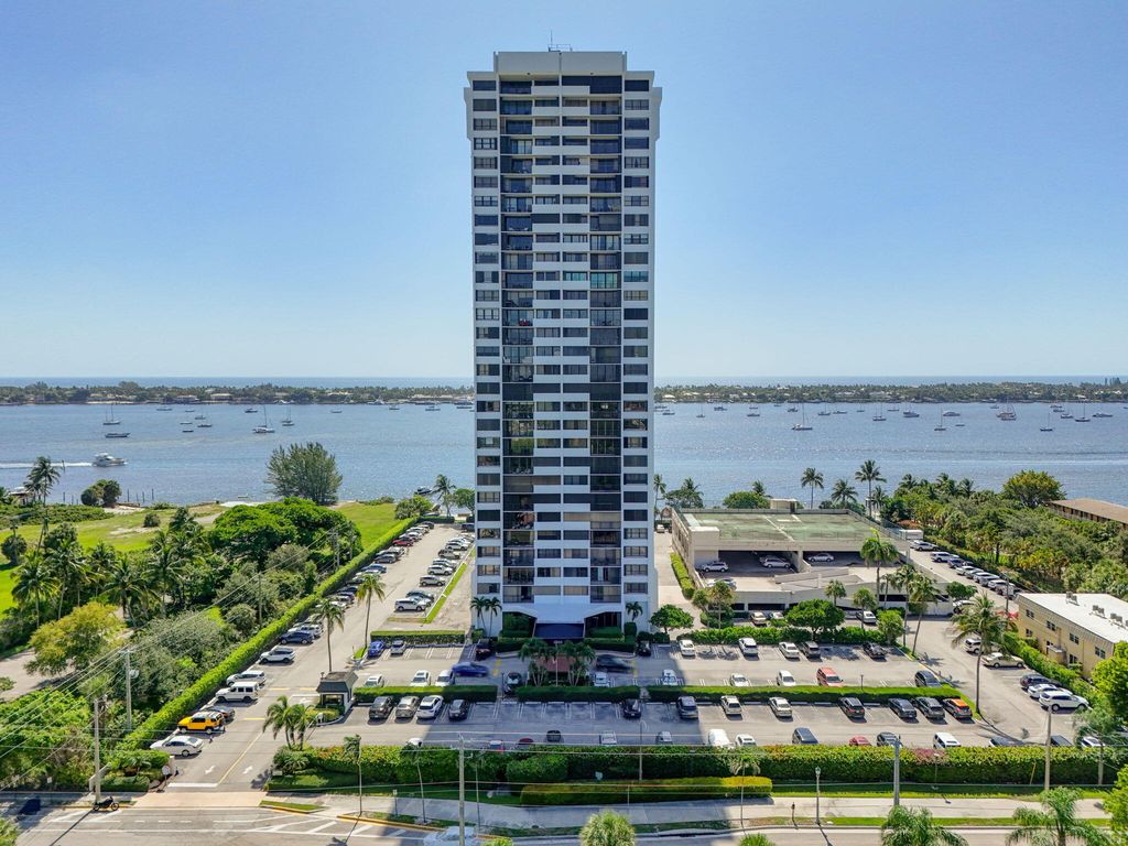 5600 N Flagler Drive 2703, West Palm Beach, FL 33407