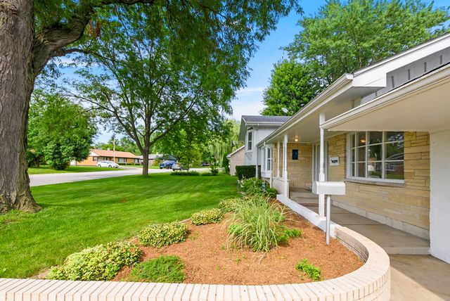 4915 Spring Road, Oak Lawn, IL 60453