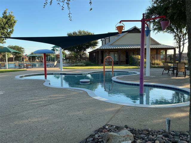 8621 Willowsun Way, Fort Worth, TX 76131
