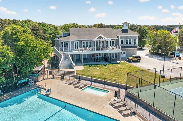 119 Seacoast Shores Blvd, Falmouth, MA 02536