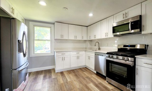 111 Demorest Avenue 2nd, Avenel, NJ 07001