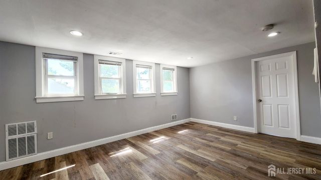 111 Demorest Avenue 2nd, Avenel, NJ 07001