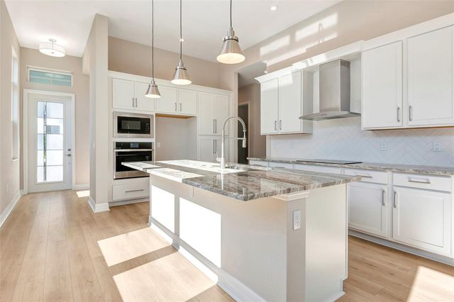 889 MEGANO BOULEVARD, Deland, FL 32724