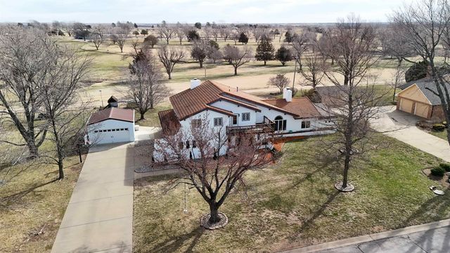 429 Meadowlark Dr, Minneapolis, KS 67467