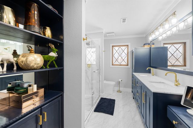 429 Meadowlark Dr, Minneapolis, KS 67467