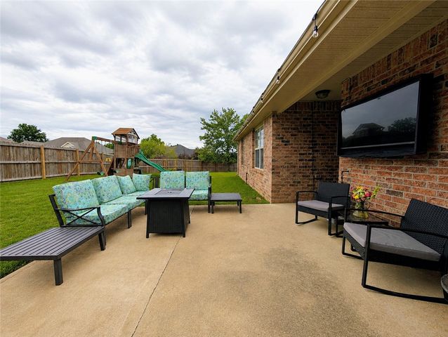 3363 Glenbrook Loop, Springdale, AR 72764