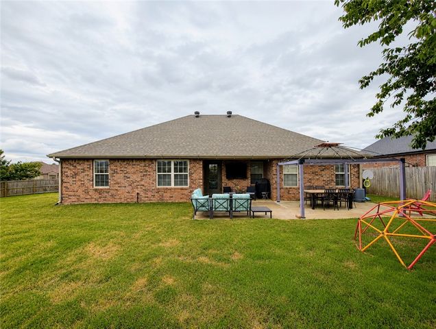 3363 Glenbrook Loop, Springdale, AR 72764