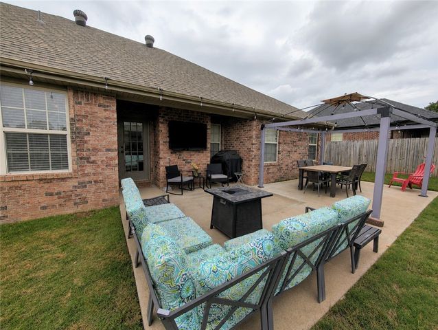 3363 Glenbrook Loop, Springdale, AR 72764