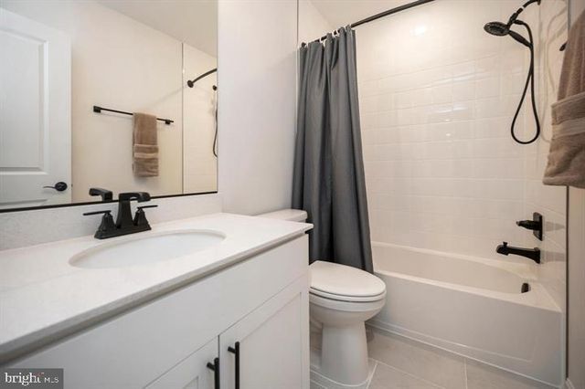 2892 WHITE TAIL DR, Locust Grove, VA 22508