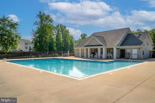 2892 WHITE TAIL DR, Locust Grove, VA 22508