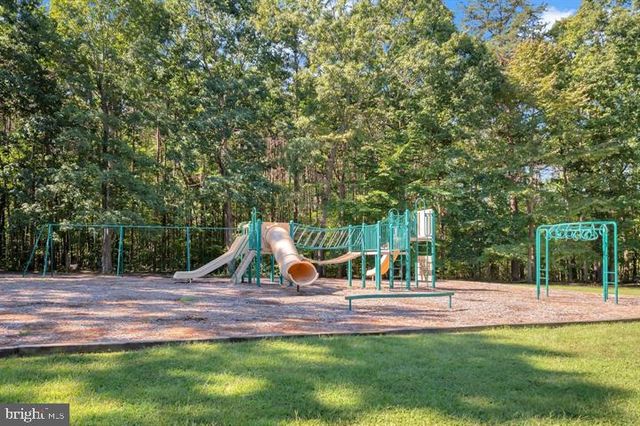 2892 WHITE TAIL DR, Locust Grove, VA 22508