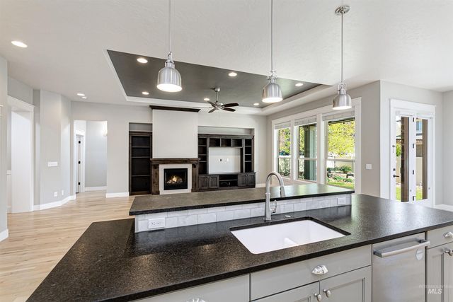 2466 E Mount Etna, Meridian, ID 83642