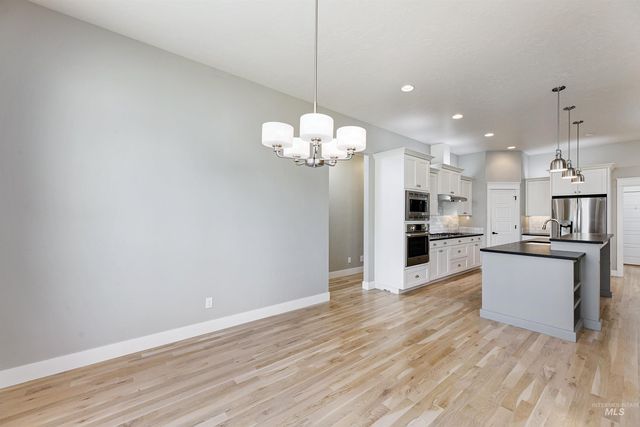 2466 E Mount Etna, Meridian, ID 83642