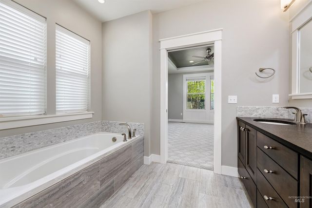 2466 E Mount Etna, Meridian, ID 83642