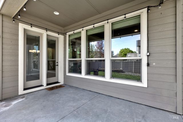 2466 E Mount Etna, Meridian, ID 83642