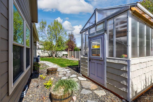2466 E Mount Etna, Meridian, ID 83642