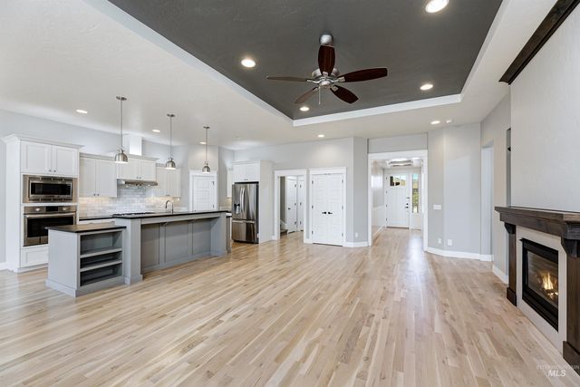 2466 E Mount Etna, Meridian, ID 83642
