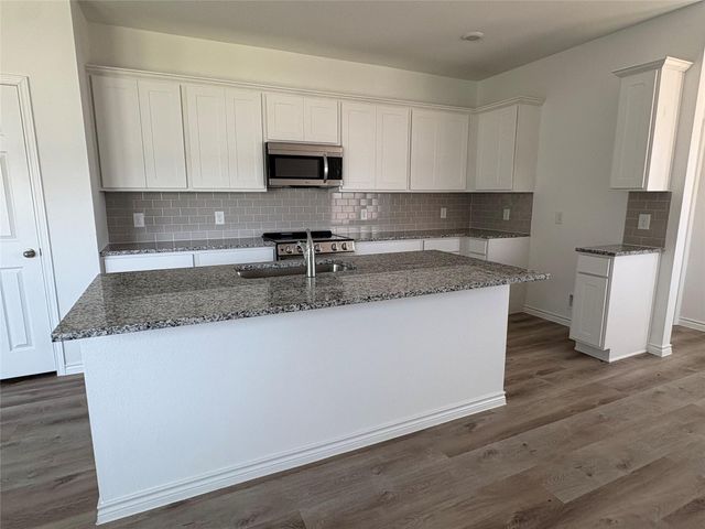 10465 Sugar Mill Drive, Conroe, TX 77306