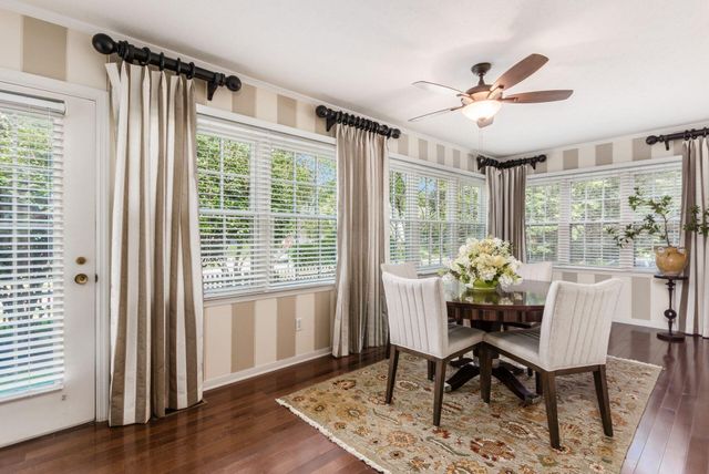 1897 Stanford Road, Upper Arlington, OH 43212