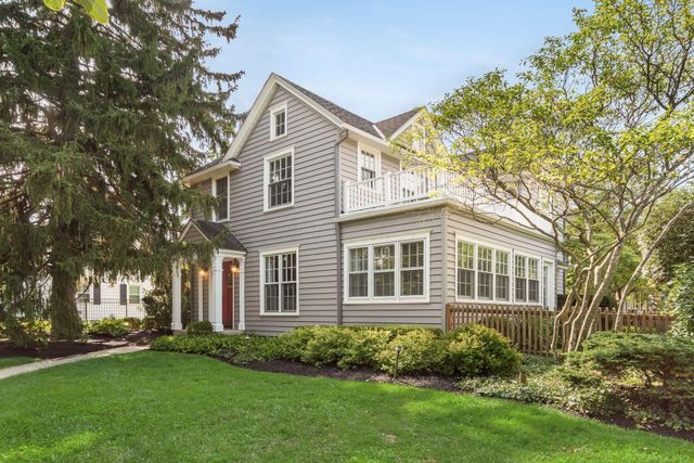 1897 Stanford Road, Upper Arlington, OH 43212
