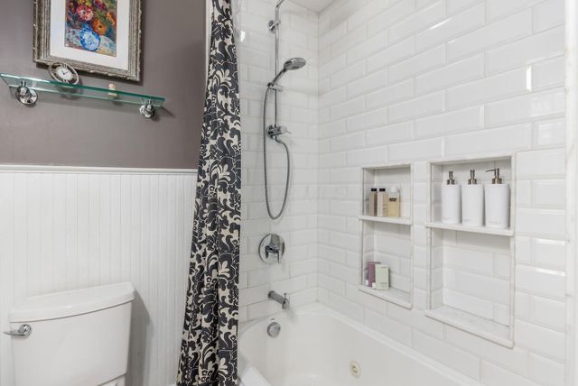 1897 Stanford Road, Upper Arlington, OH 43212