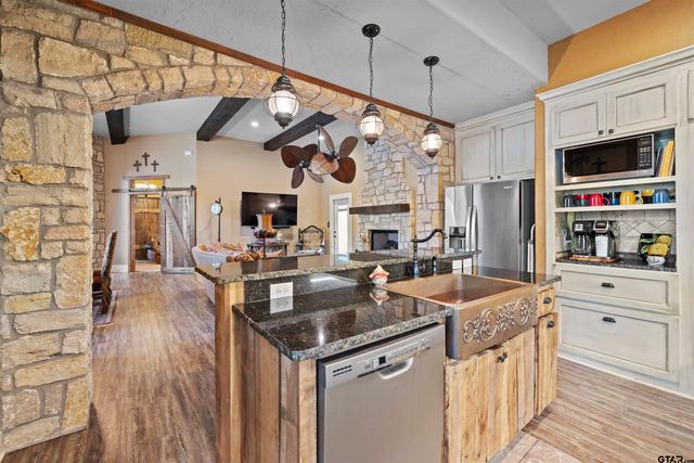 19045 CR 139, Flint, TX 75762