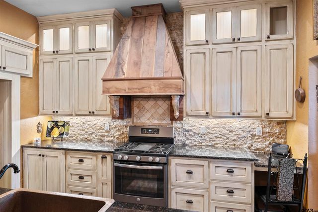 19045 CR 139, Flint, TX 75762