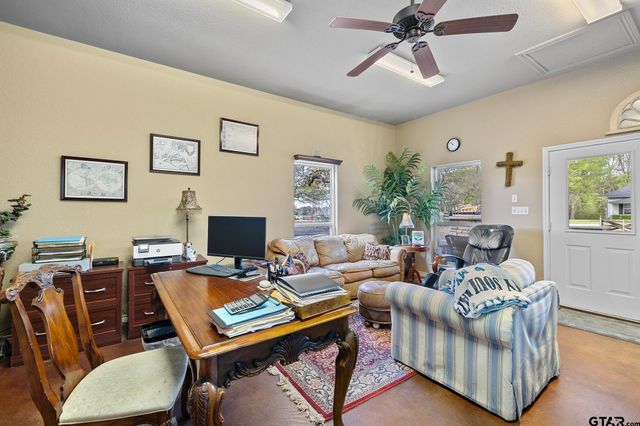 19045 CR 139, Flint, TX 75762