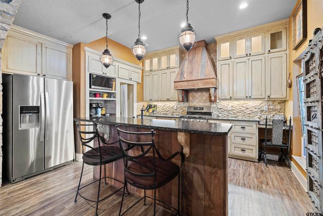 19045 CR 139, Flint, TX 75762