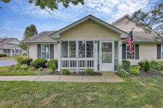 1282 Hillview Circle E, Newark, OH 43055